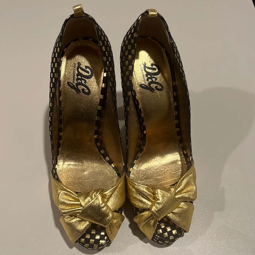 Dolce and Gabana pumps